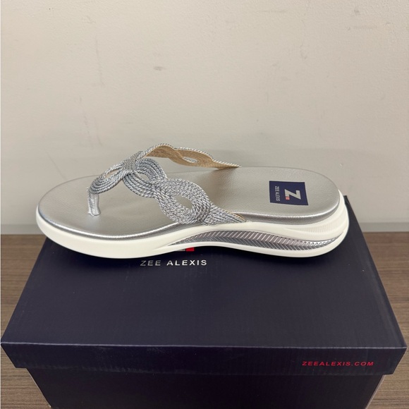 Zee Alexis Silver SYLVIA FLIP FLOP MEMORY FOAM SANDALS - Picture 1 of 5